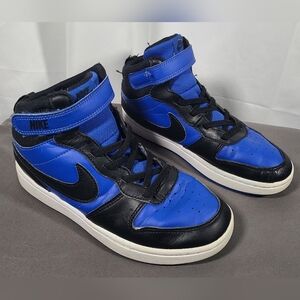 Nike Kids Sneakers in Blue and Black